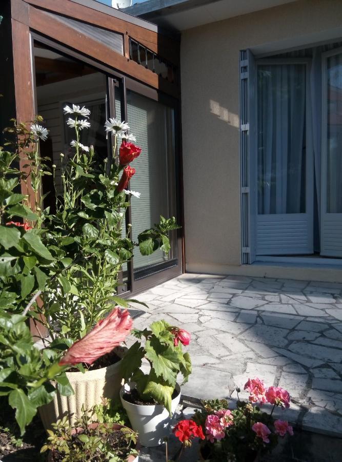 בורז'ה Chez Myla Chambre Avec Tv Ecran Plat Et Salle De Bain Privative מראה חיצוני תמונה