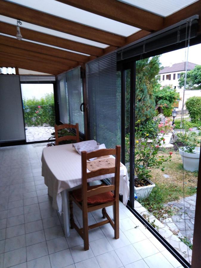 בורז'ה Chez Myla Chambre Avec Tv Ecran Plat Et Salle De Bain Privative מראה חיצוני תמונה